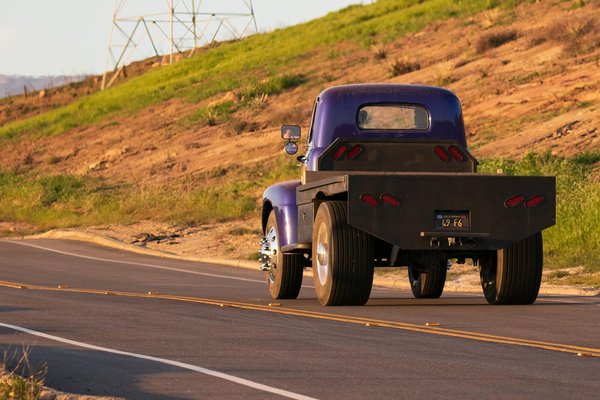 Upgrading Your Car's Infotainment Safely: The Ultimate UK Road Regulations Guide